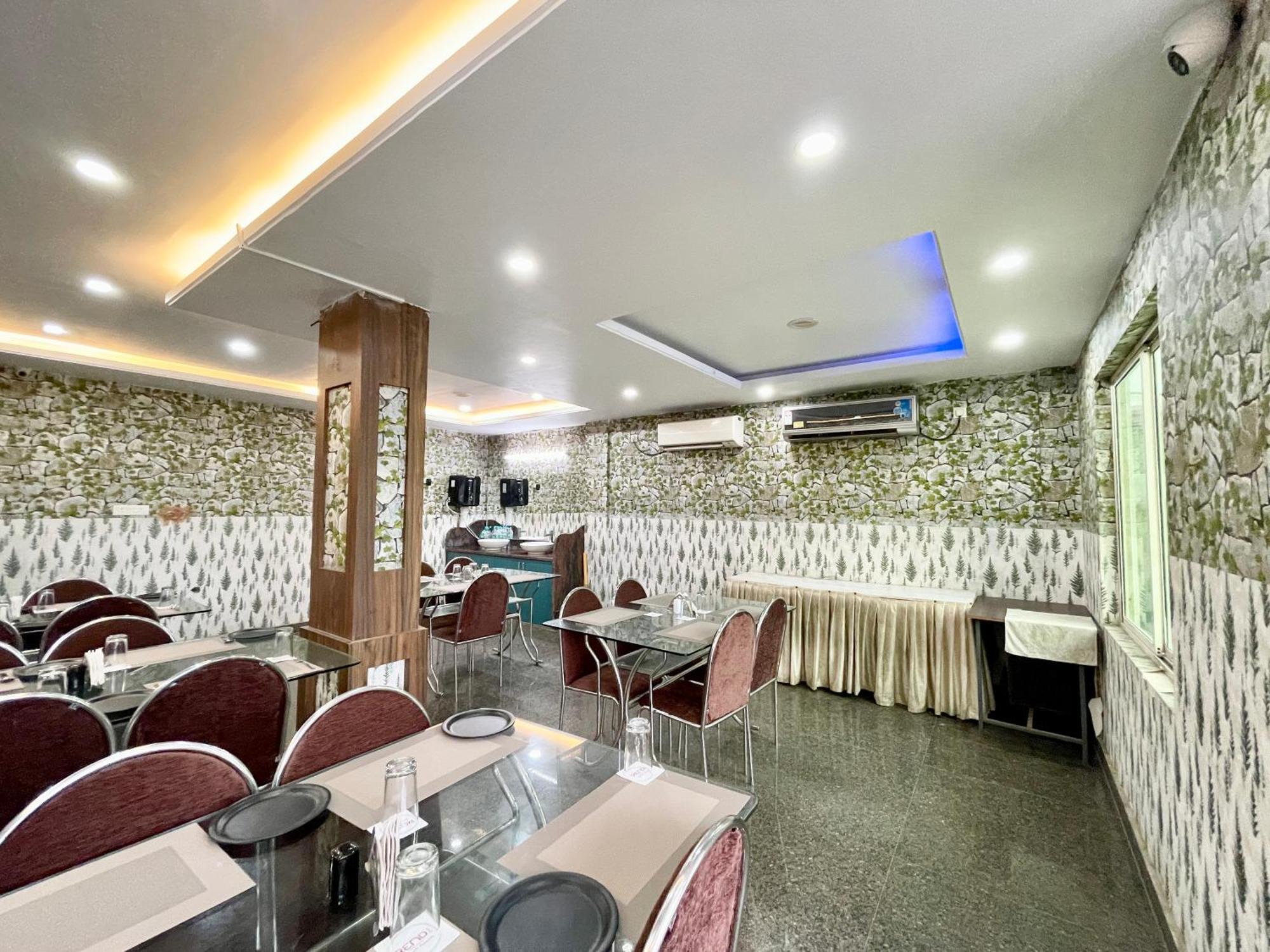 Hotel Trends In 普里 外观 照片