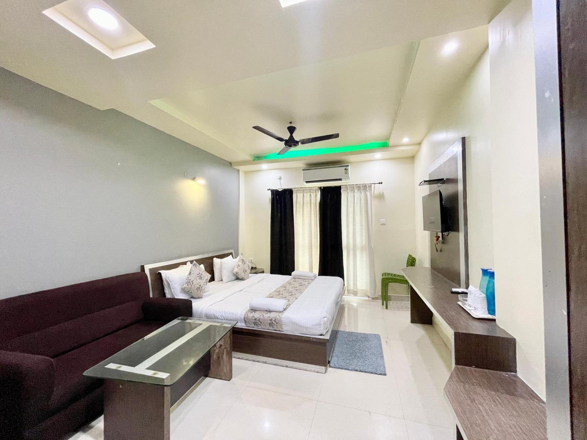 Hotel Trends In 普里 外观 照片