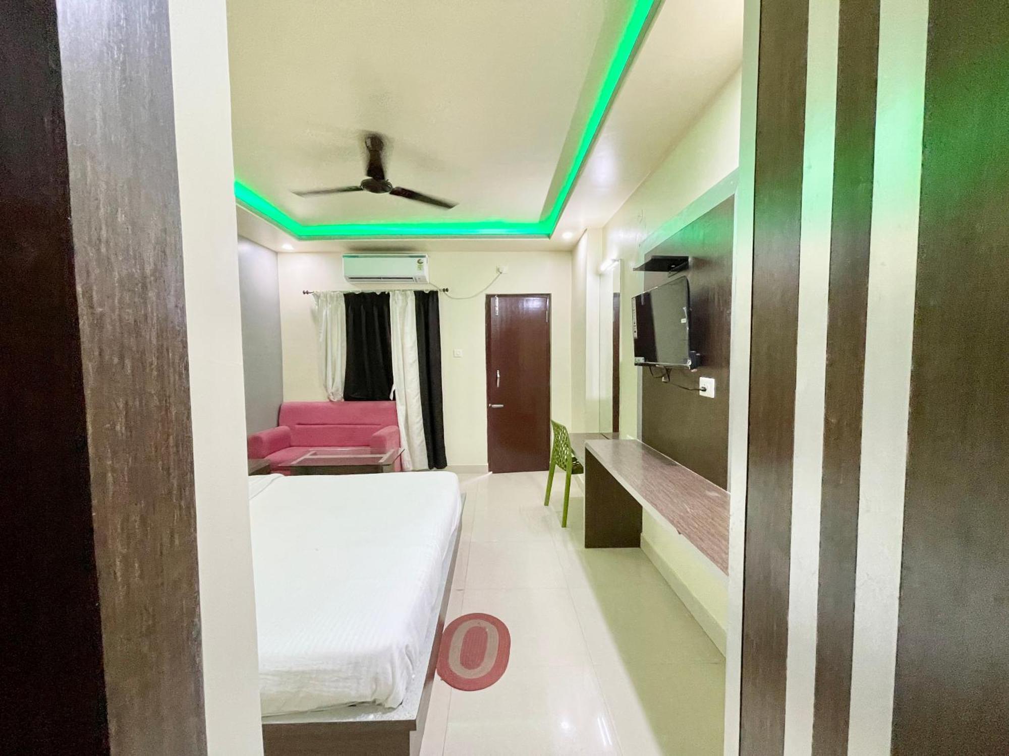 Hotel Trends In 普里 外观 照片