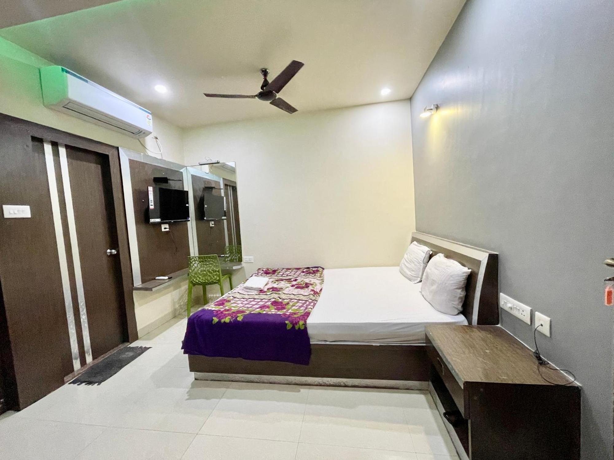 Hotel Trends In 普里 外观 照片