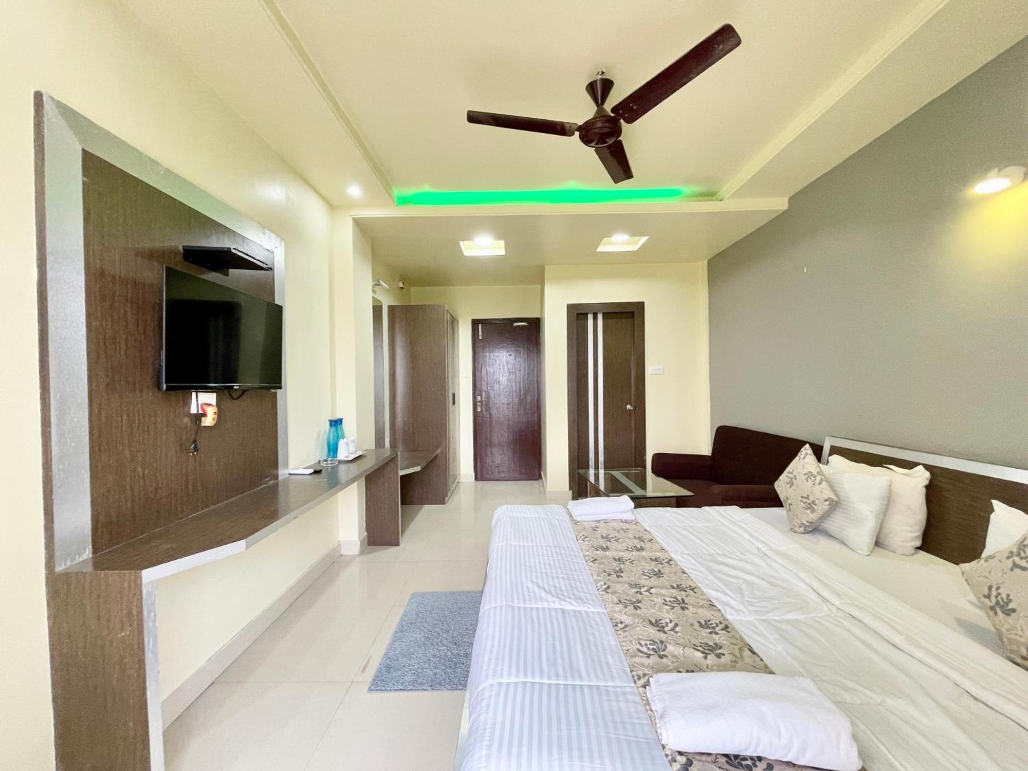 Hotel Trends In 普里 外观 照片