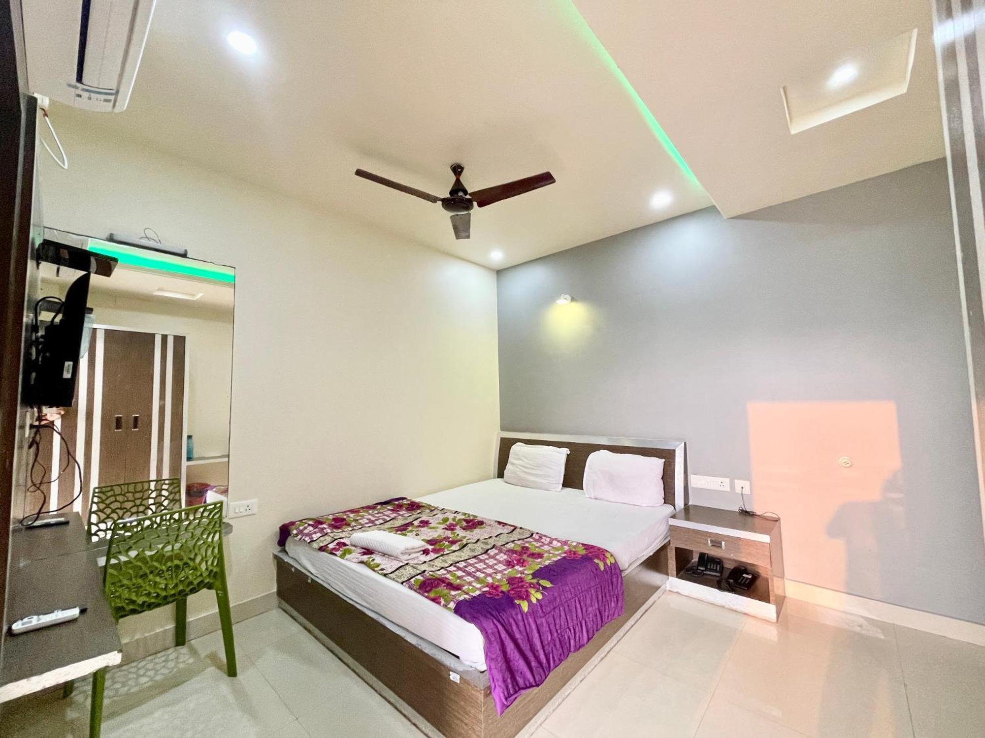 Hotel Trends In 普里 外观 照片