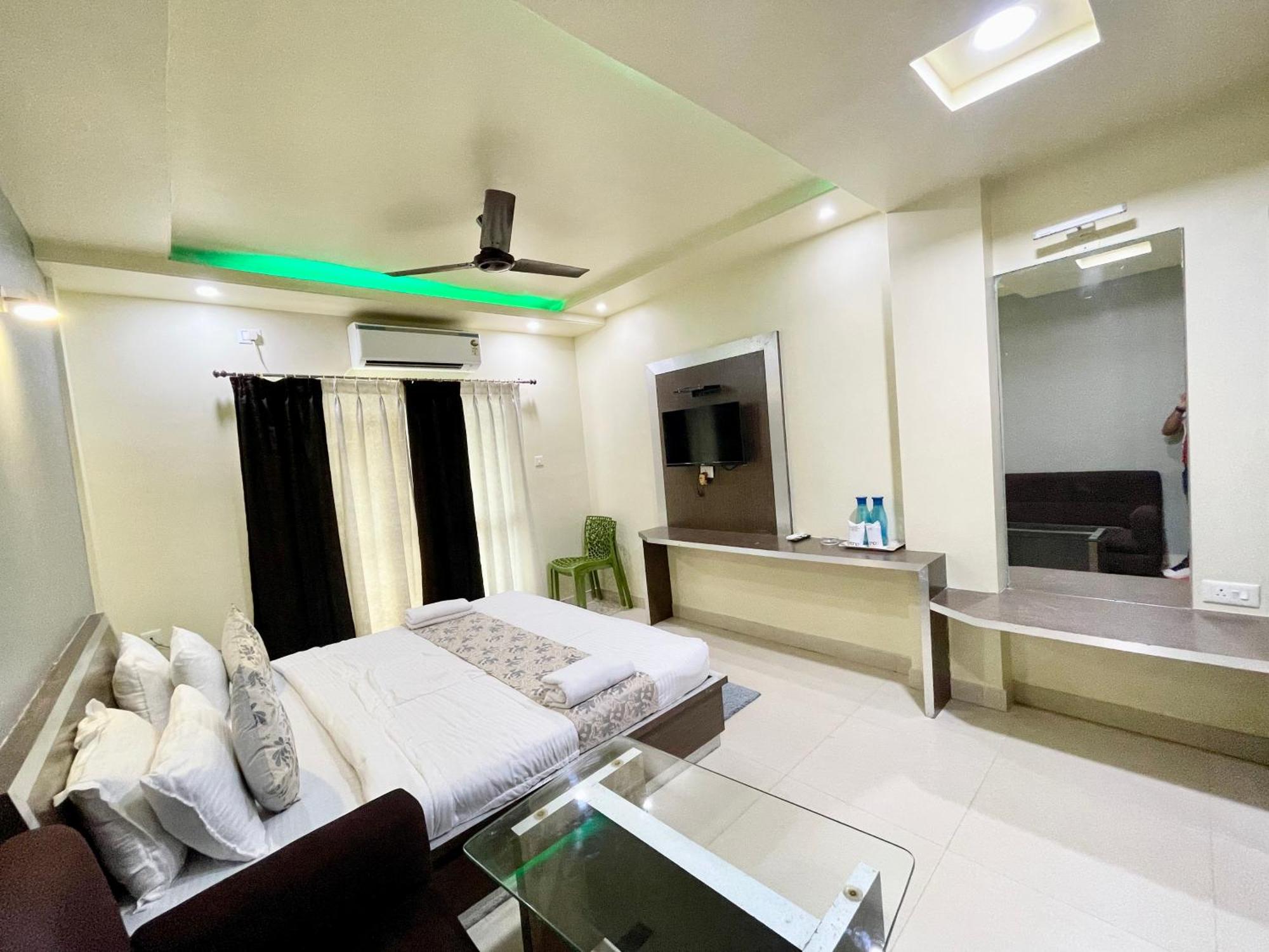 Hotel Trends In 普里 外观 照片