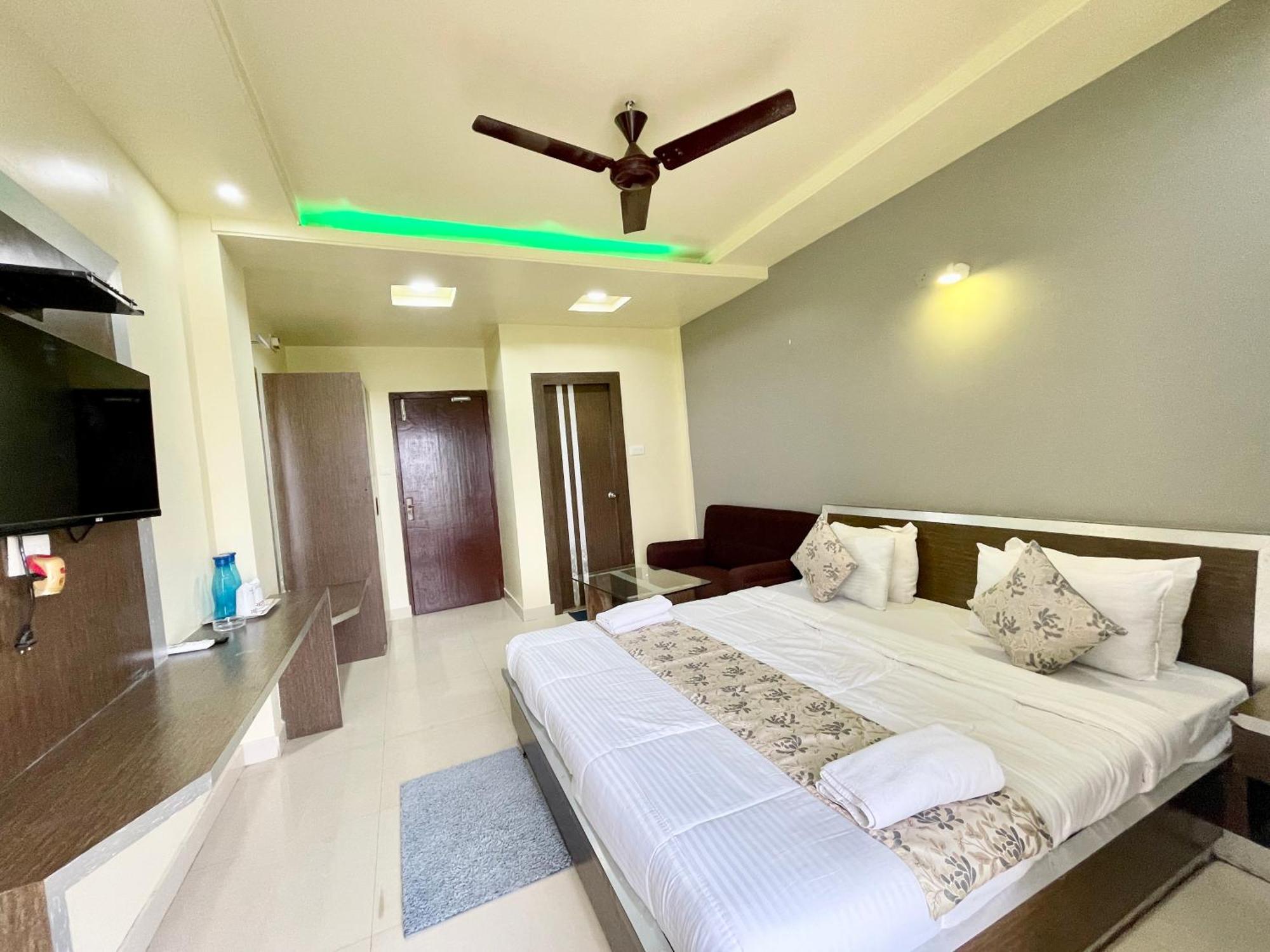 Hotel Trends In 普里 外观 照片