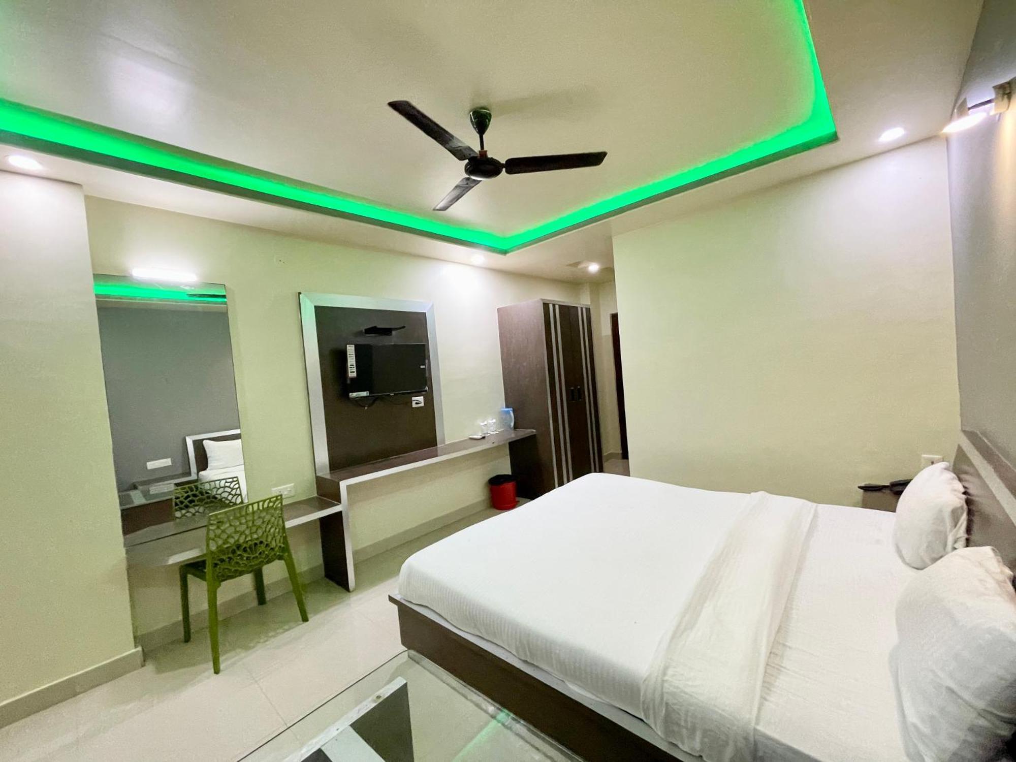 Hotel Trends In 普里 外观 照片