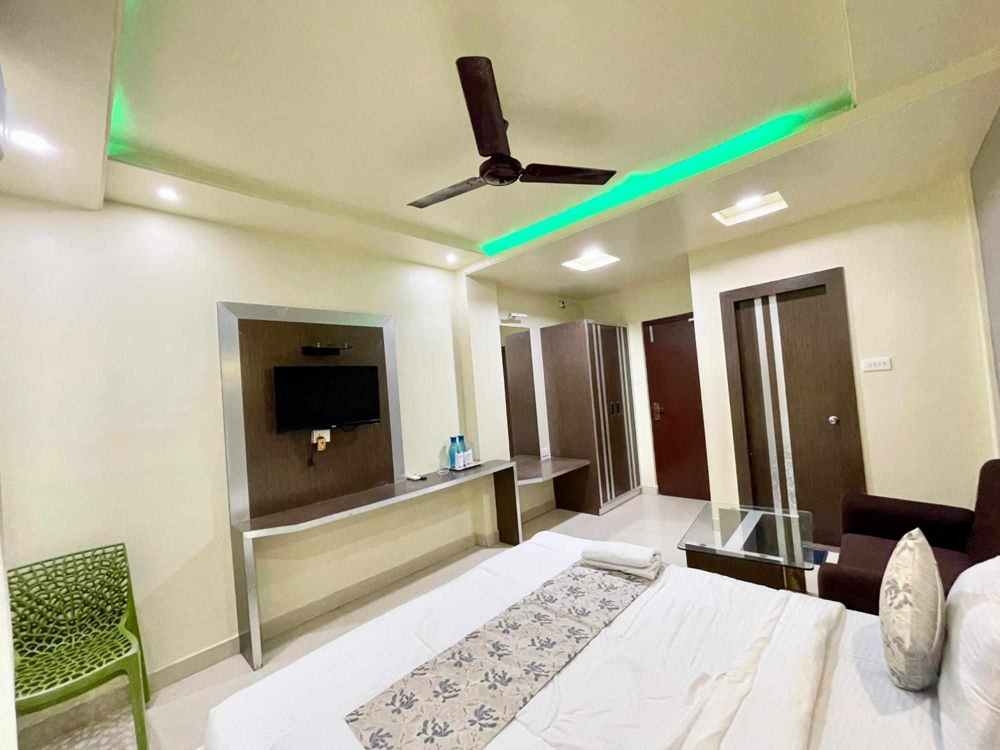 Hotel Trends In 普里 外观 照片